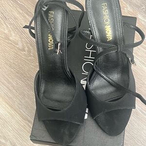 Fashion nova strappy heels